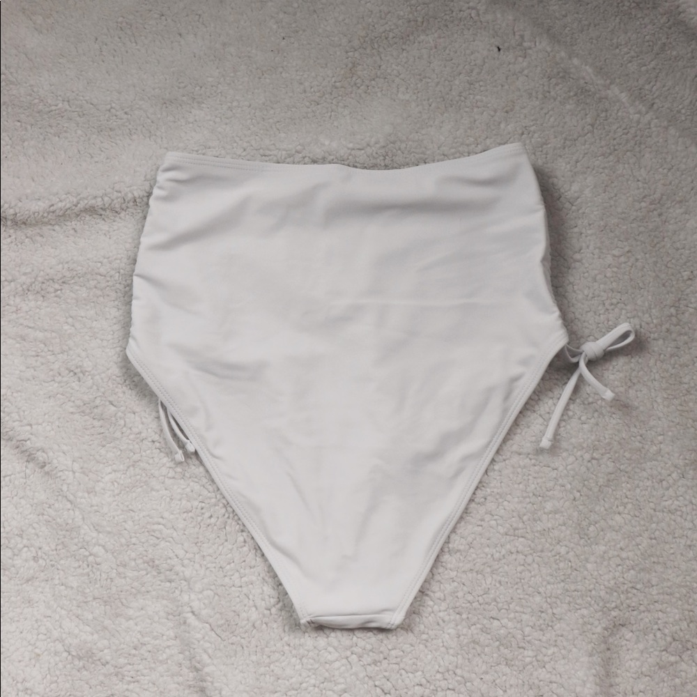 White high waisted swimming suit bottoms